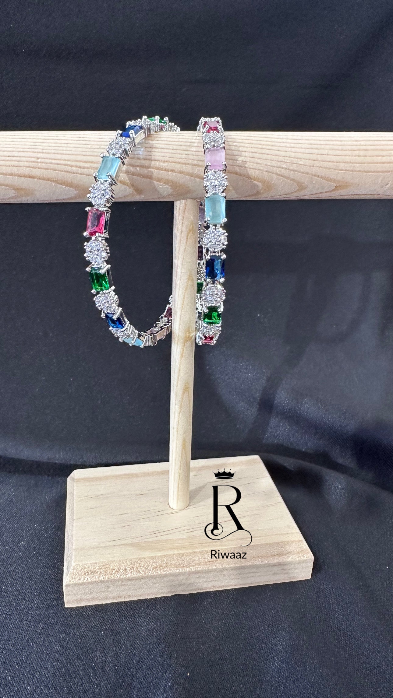 Jiyana AD Bangle Set