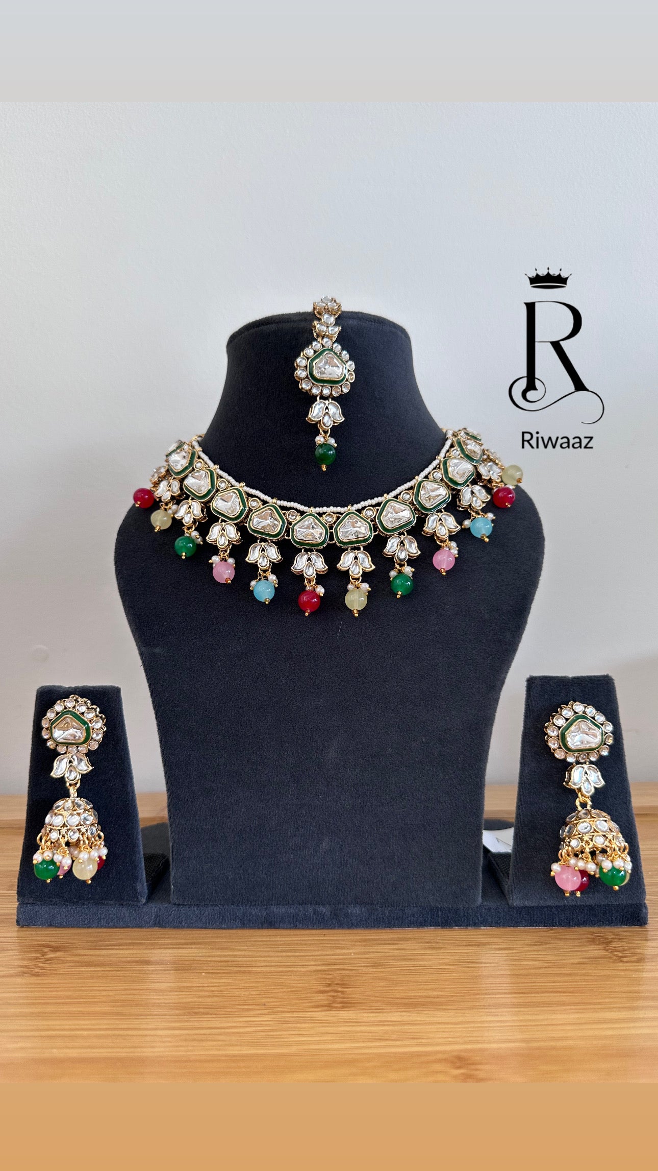 Asha - Chocker Set