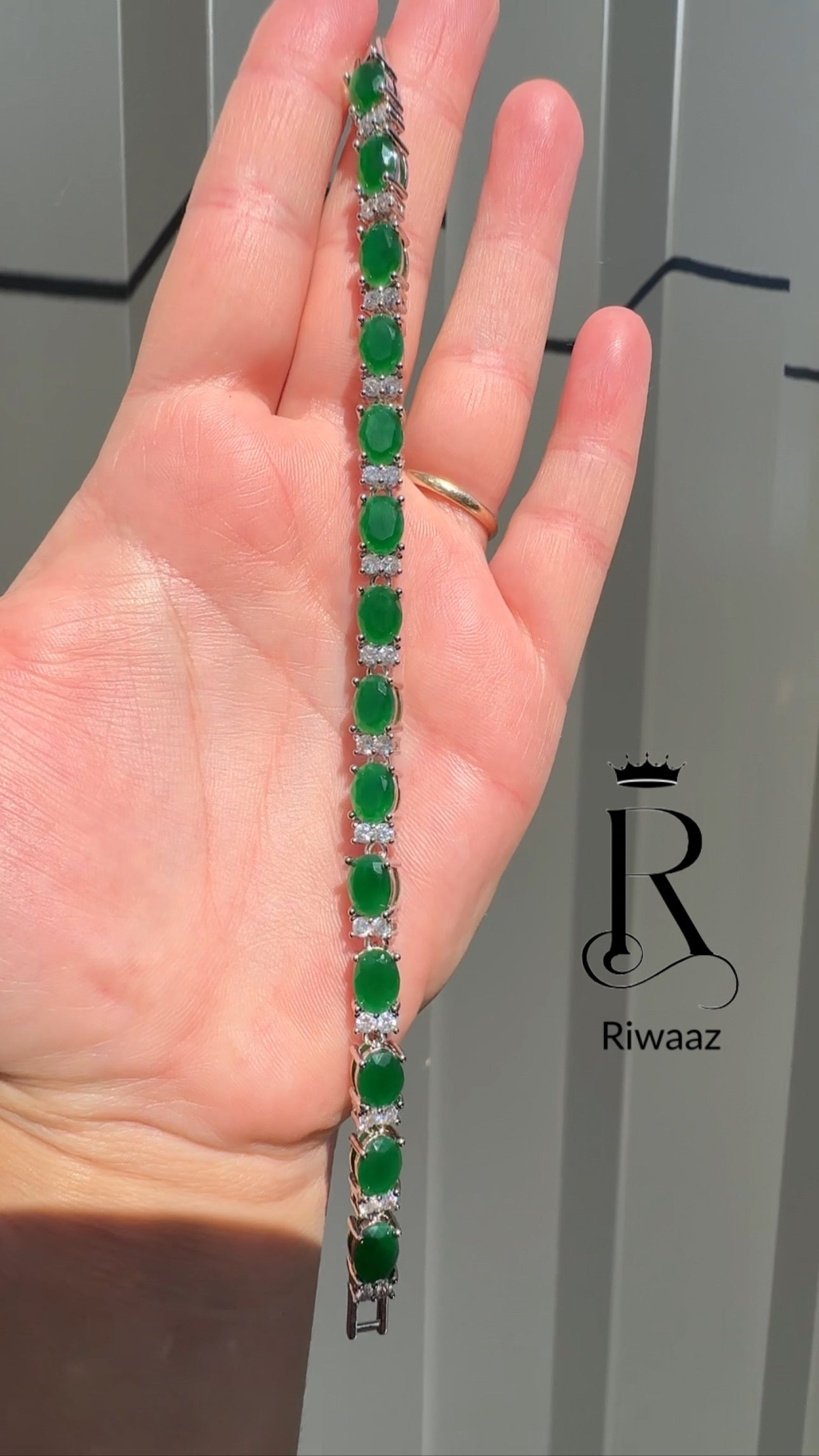 Jiyana - AD bracelet