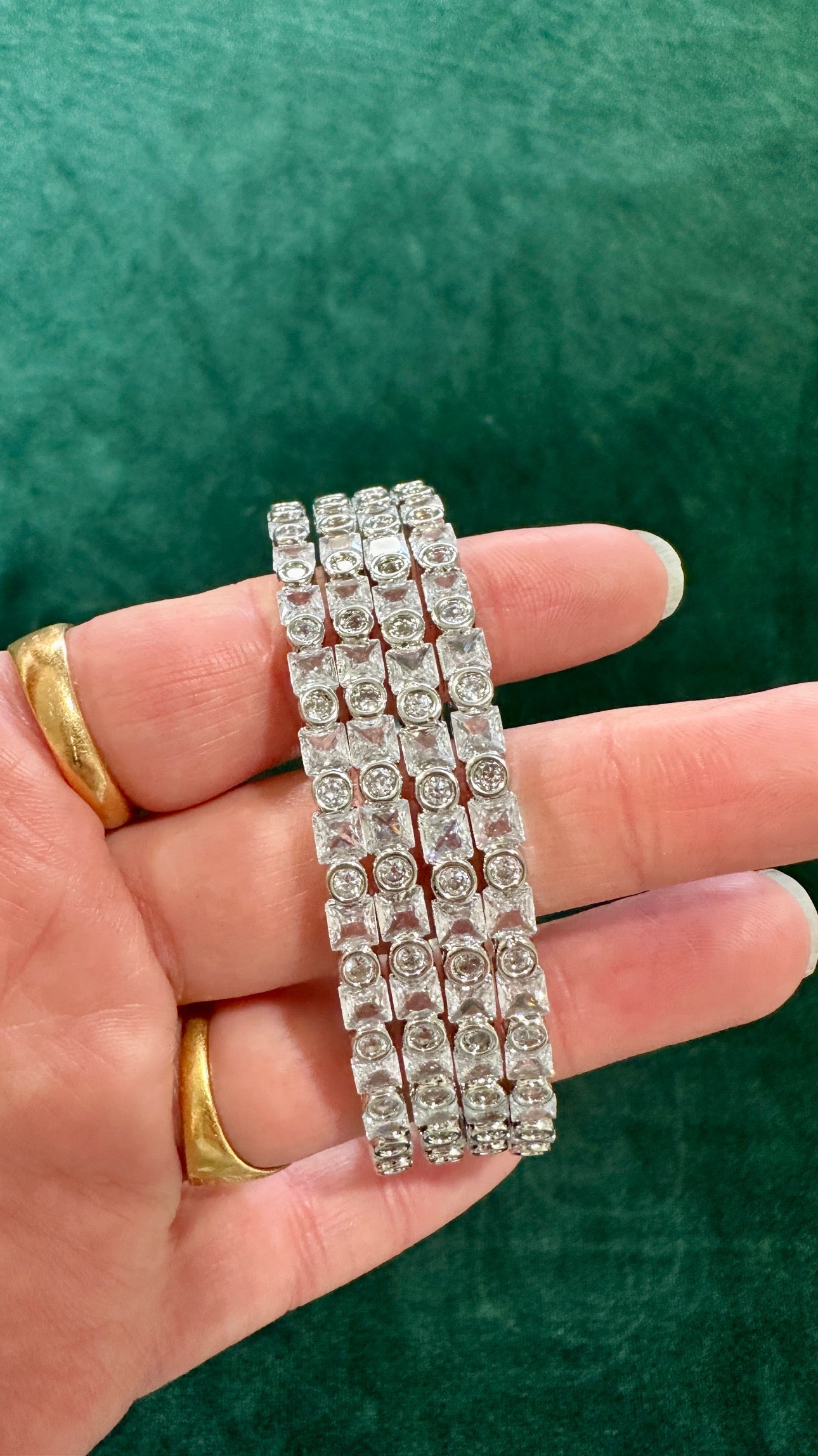 Aahana AD Bangle Set