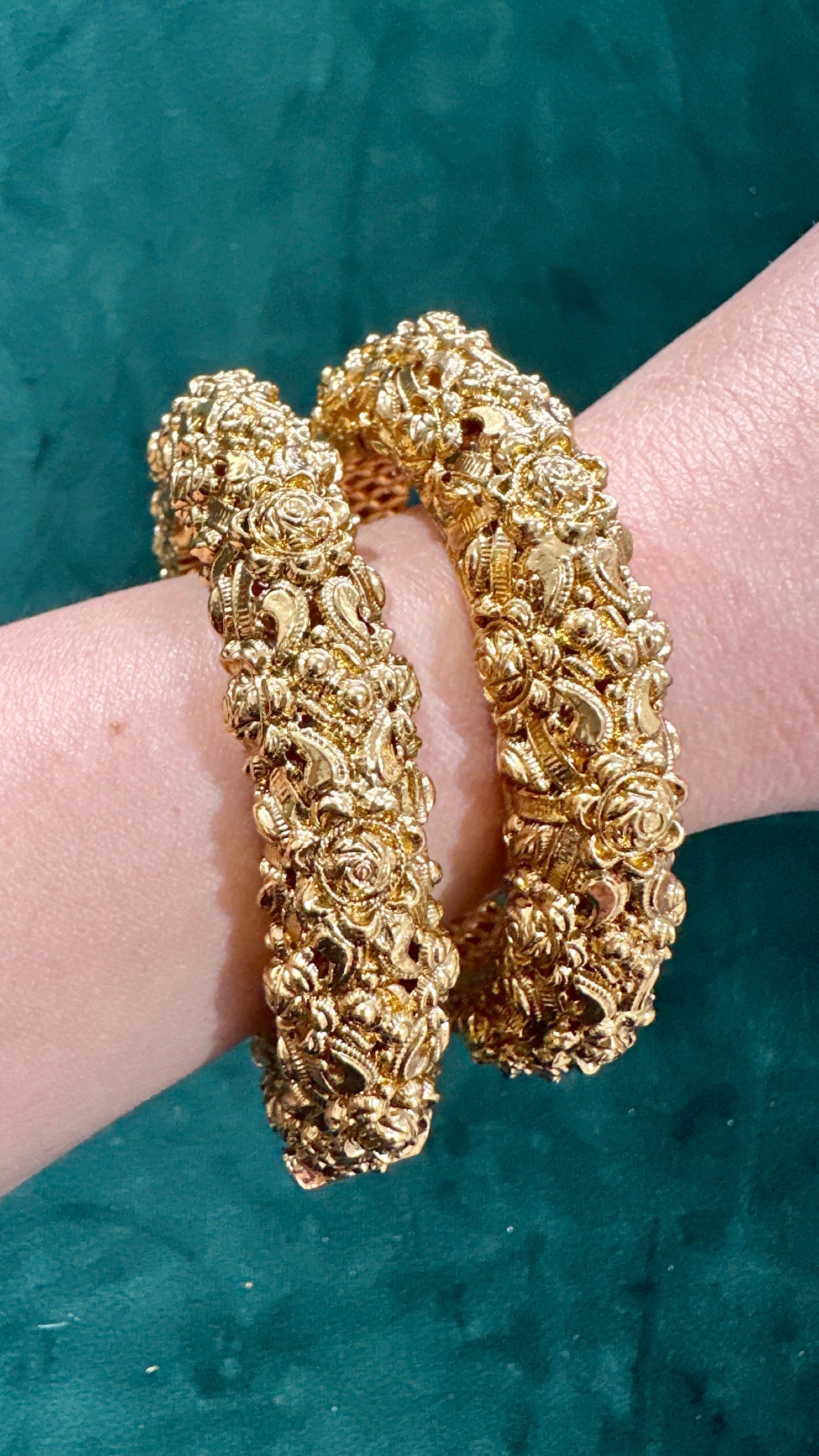Dripti Gold Look Kangan/Kada Set Antique