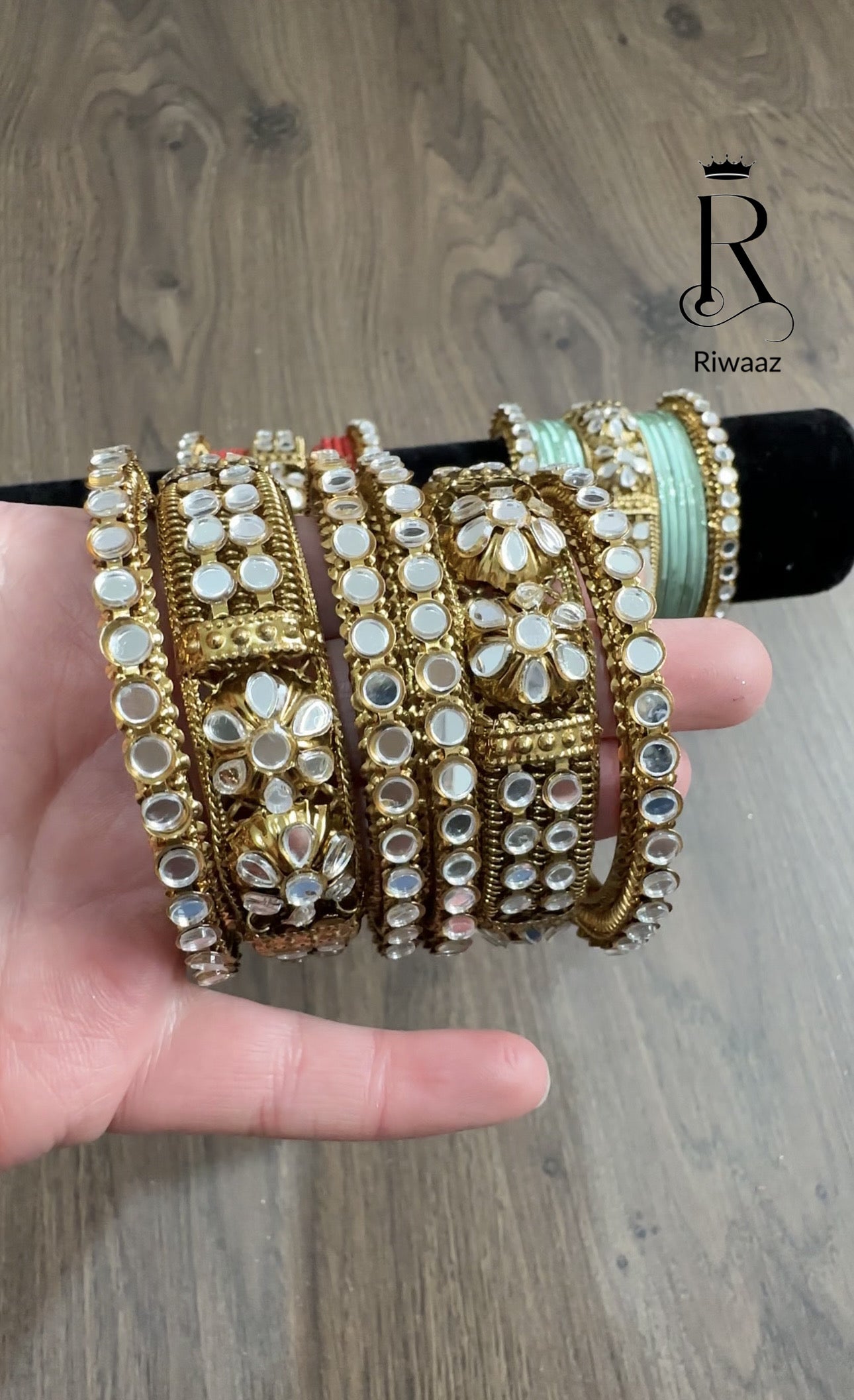 Dipa Bangle set