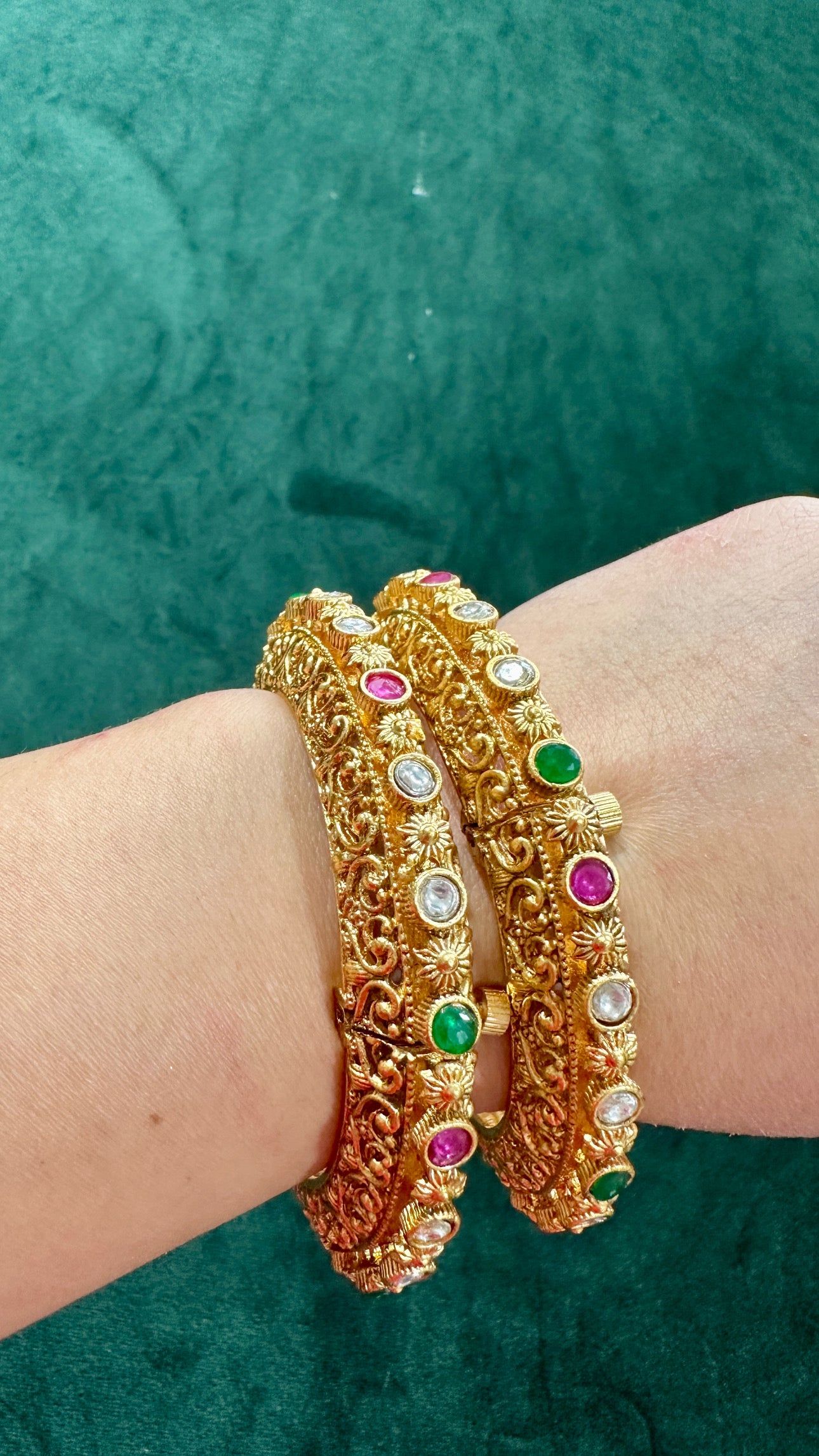 Dipa Gold Look Kangan/Kada Set Antique