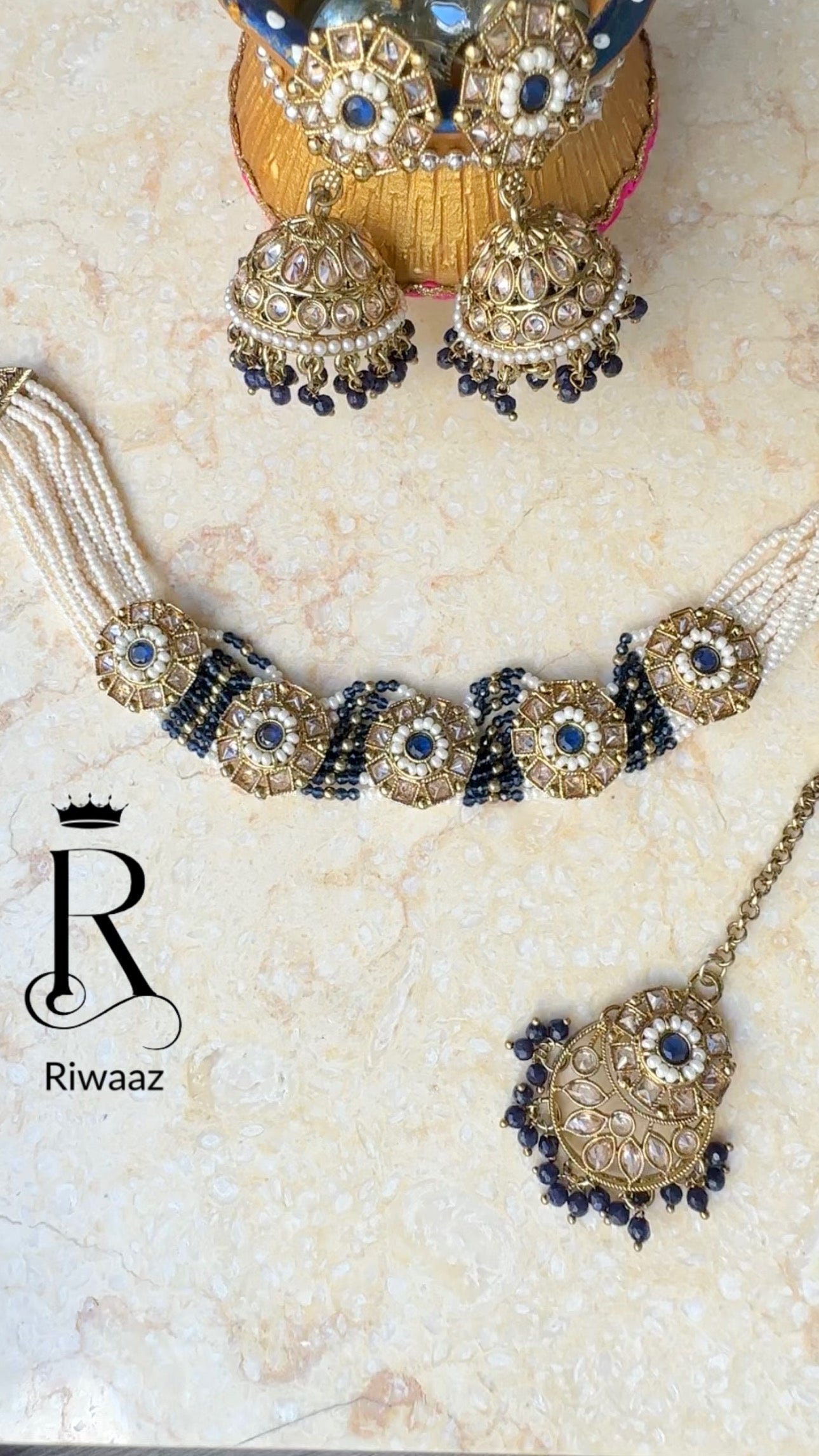 Saanvi - Choker Set