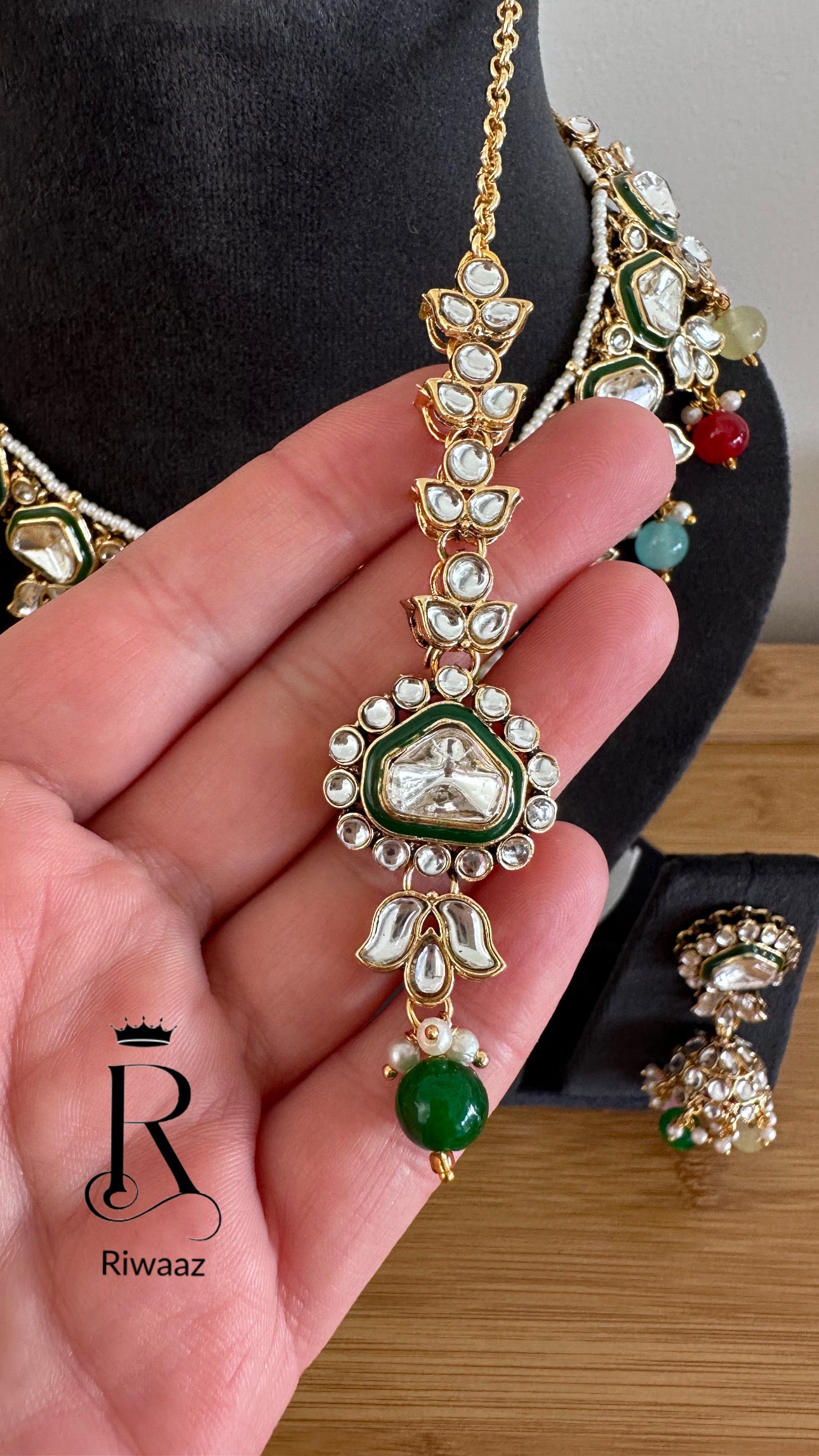 Asha - Chocker Set