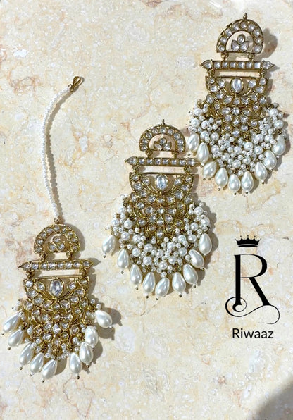 Aisha - Earring and Tikka Set