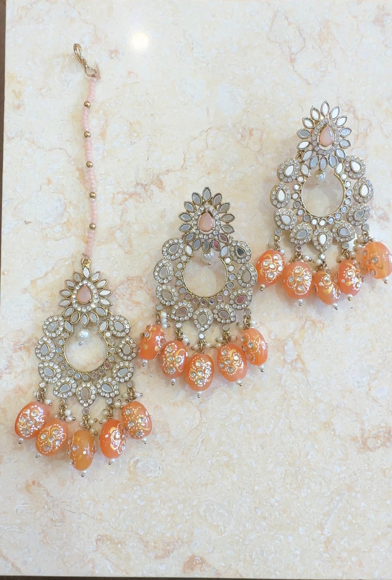 Vani - Earring and Tikka Set