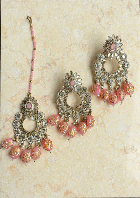 Vani - Earring and Tikka Set