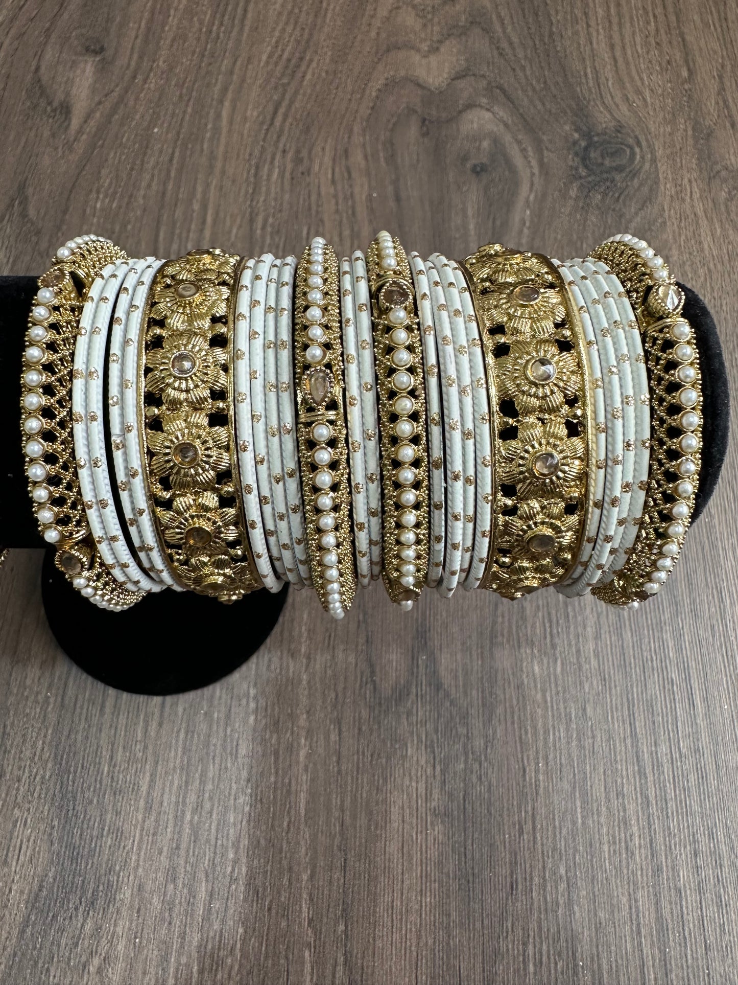 Ezhil Bangles