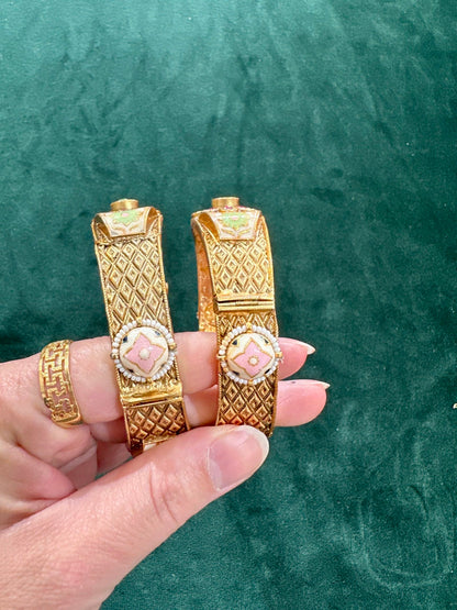 Aaradhya Gold Plated Meenakari Kundan Kangans – Set of 2