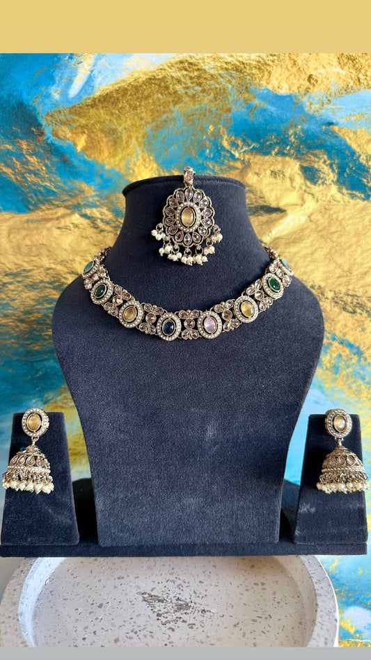 Aiza- Choker Set