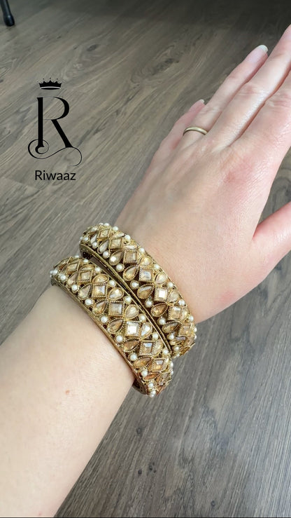 Aruna Kangan/Kada Set