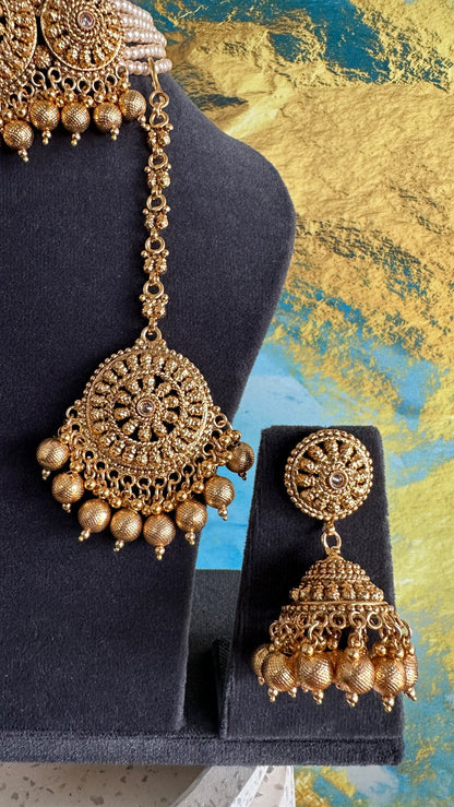 Dipti - Gold plated Chocker Set