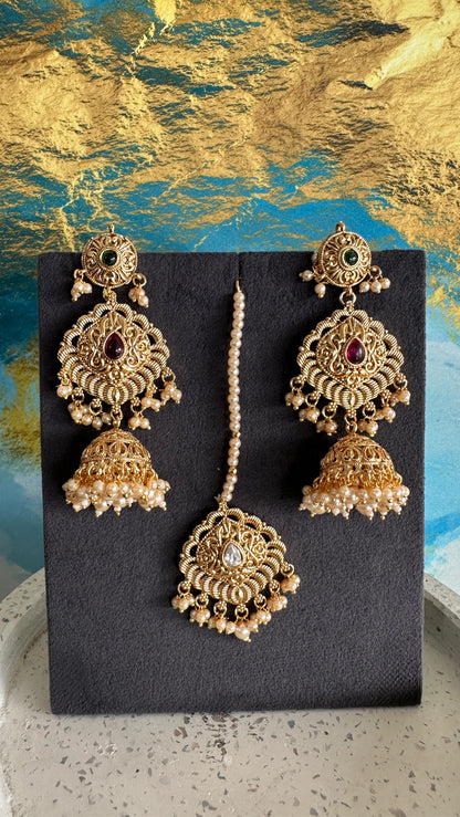 Disha- Gold plated choker Set