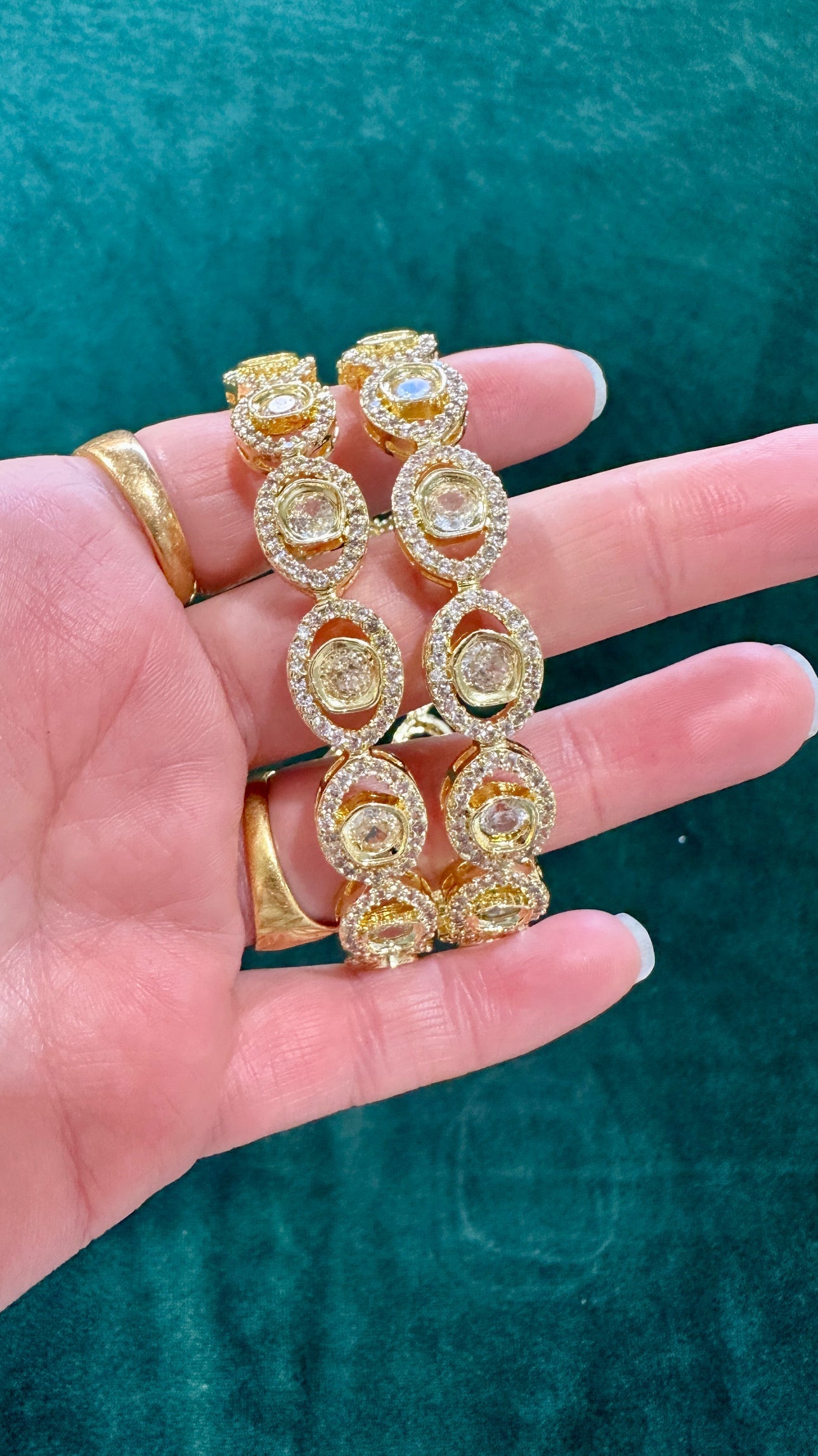 Eshana AD Bangle/Kangan Set