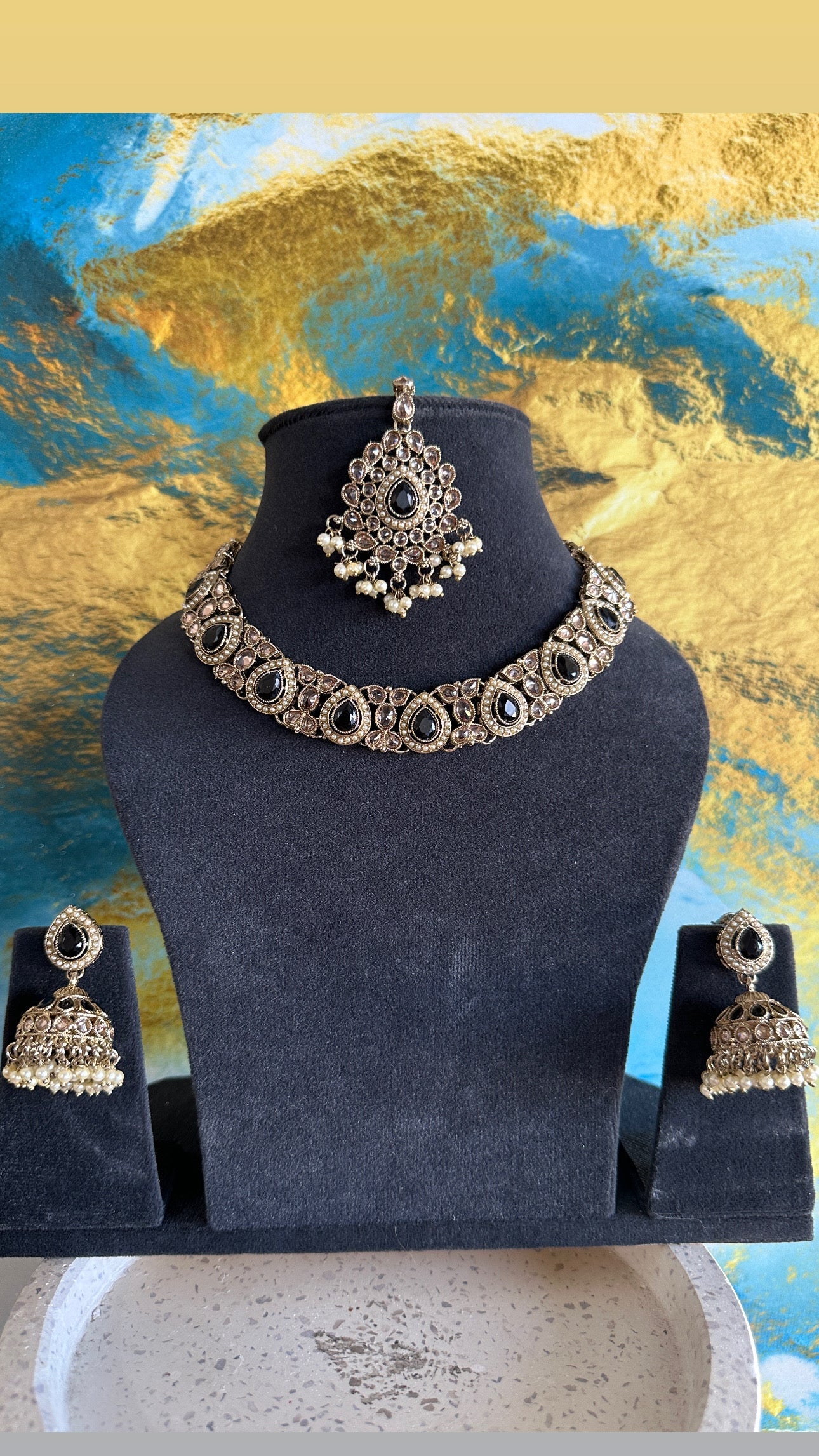 Kriti- Choker Set