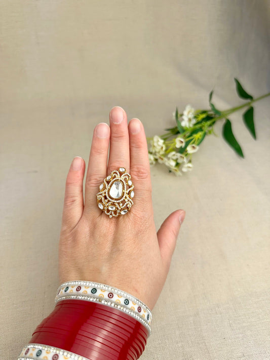 Aarohi Kundan Statement Ring – Carat Polish