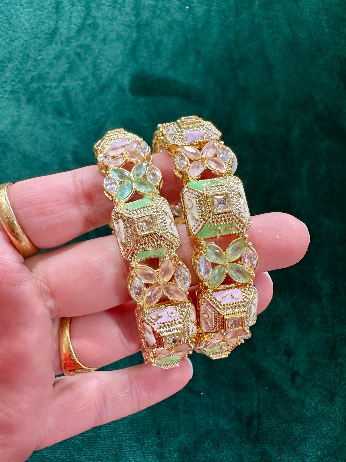 Avni Pastel AD Stone Kangan Set – Set of 2