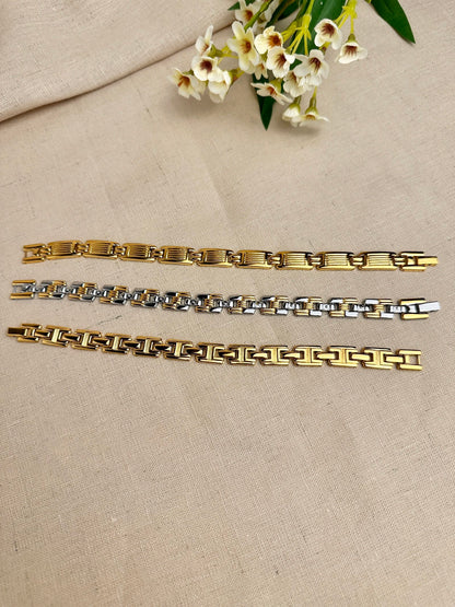 Men's gold-plated anti-tarnish bracelet options for Raksha Bandhan gifting