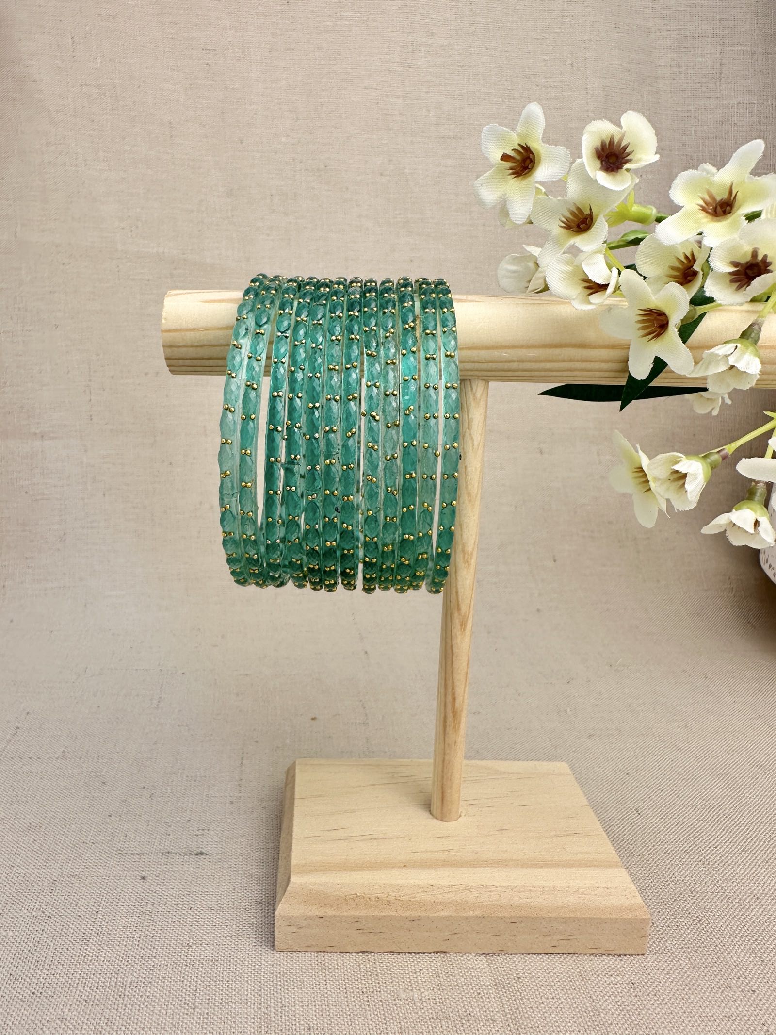 Ruhani Raindrop Glass Bangles in Mint Green