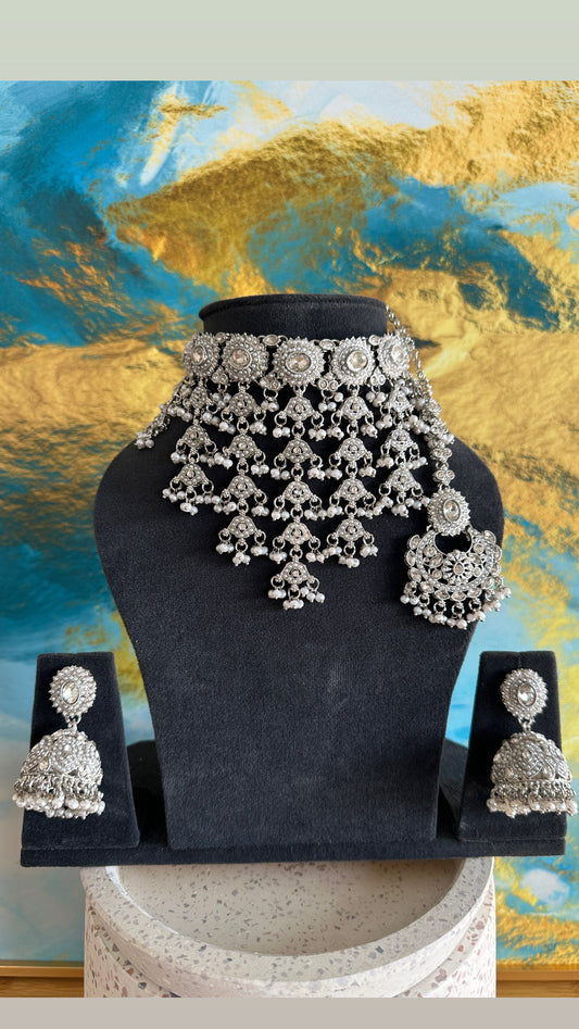 Saumya - Chocker Set