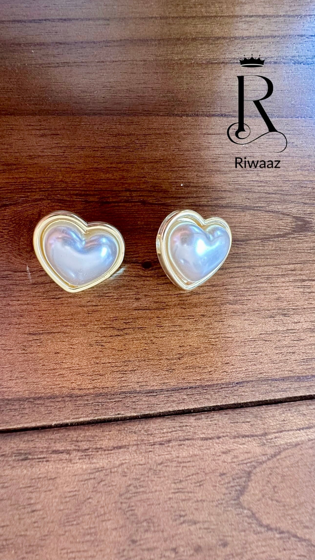 Sofia- Pearl Studs