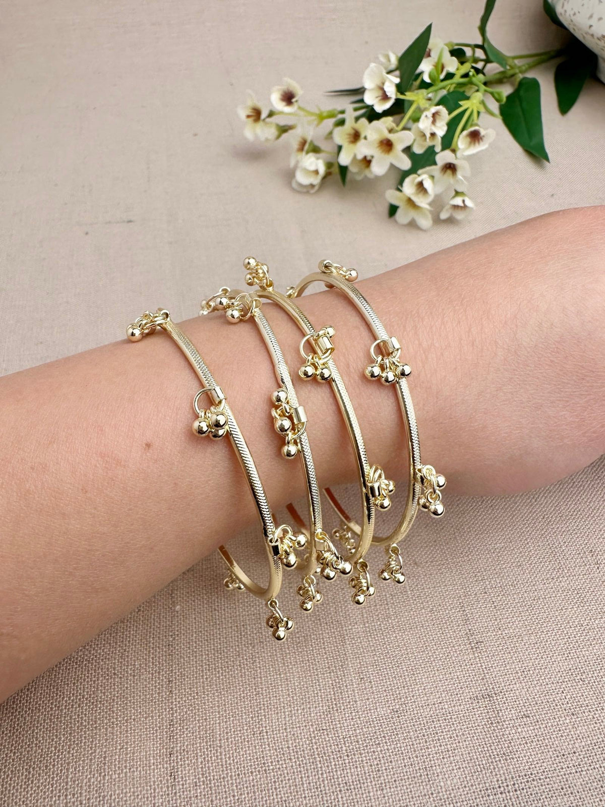 Zareen Premium Kashmiri Ghungroo Bangles – Set of 4